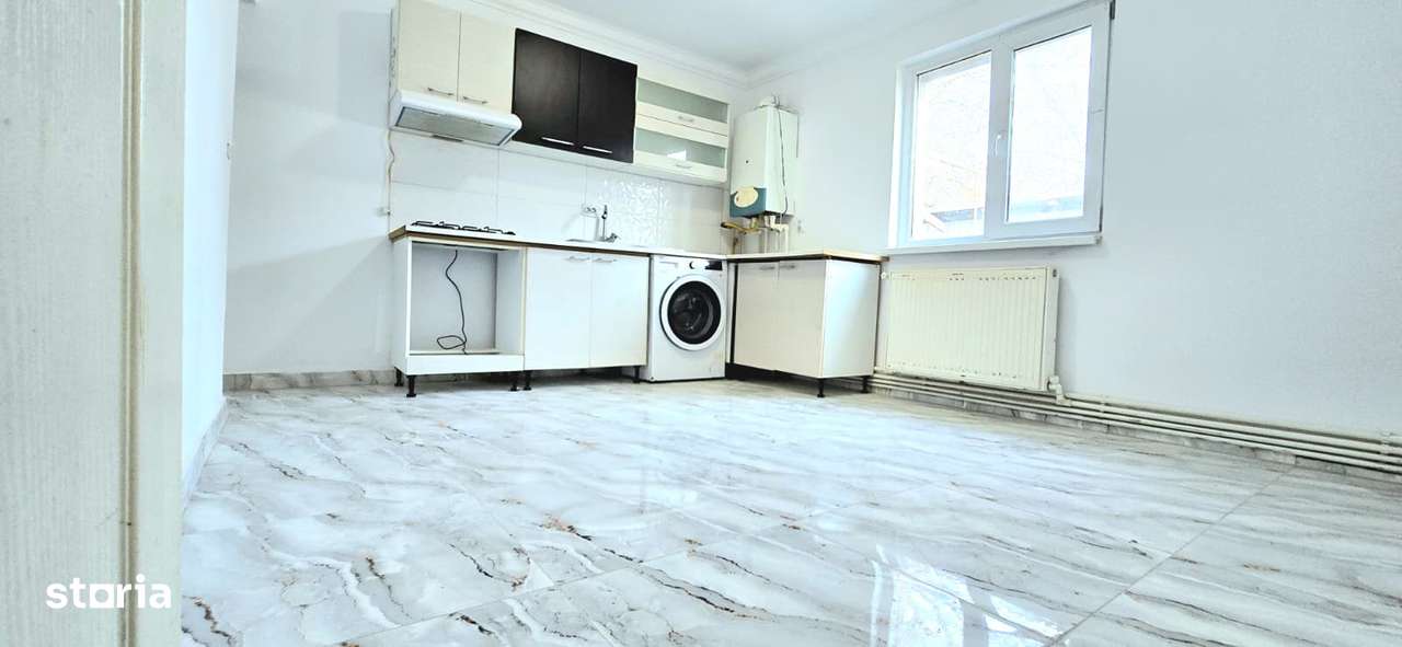 OPORTUNITATE DE INVESTITIE: Casă cu garaj – Lunca Cetățuii (Editurii)-16