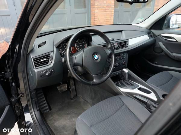 BMW X1 xDrive18d - 13