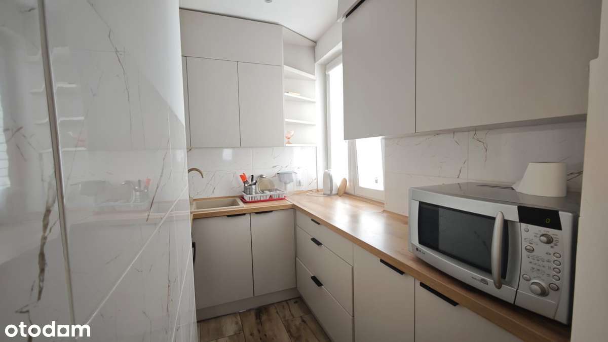 Dwupokojowe mieszkanie z balkonem w centrum Gliwic - Pełny obrazek: 2/16