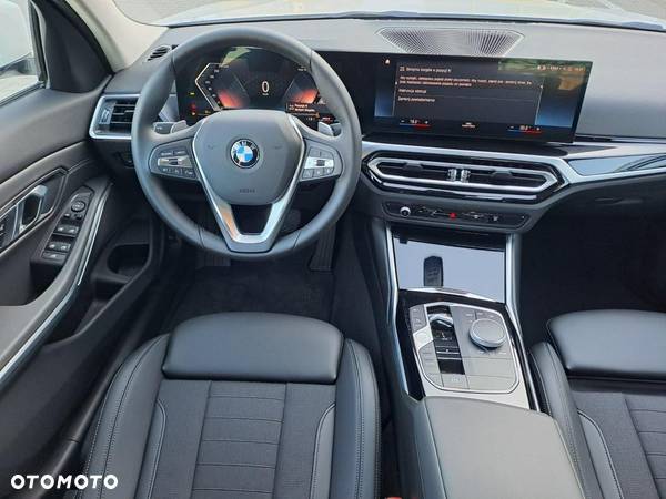 BMW Seria 3 318i Sport Line - 11