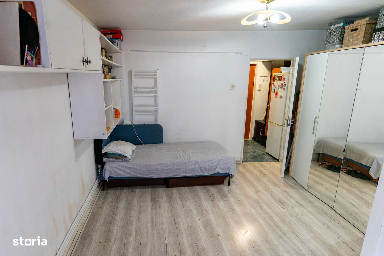 Garsonieră Deva pe Str.Mărăști în Bl.80 - Imagine principală: 5/12