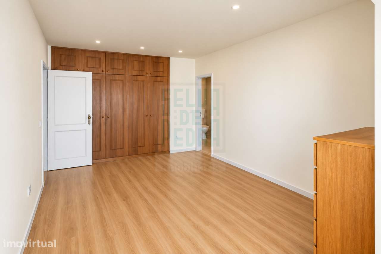T4 com 182 m² e Terraço de 80 m² | Bonfim | Porto-36