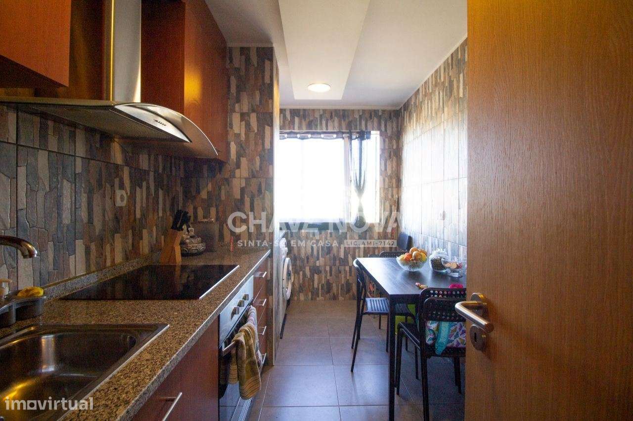 Apartamento T3 | Remodelado | Varanda | Excelente Luminosidade - Grande imagem: 5/20