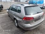 Volkswagen Golf - 6