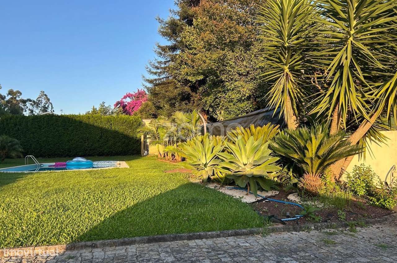 Moradia T3 com piscina e jardim na Maia - Grande imagem: 3/33
