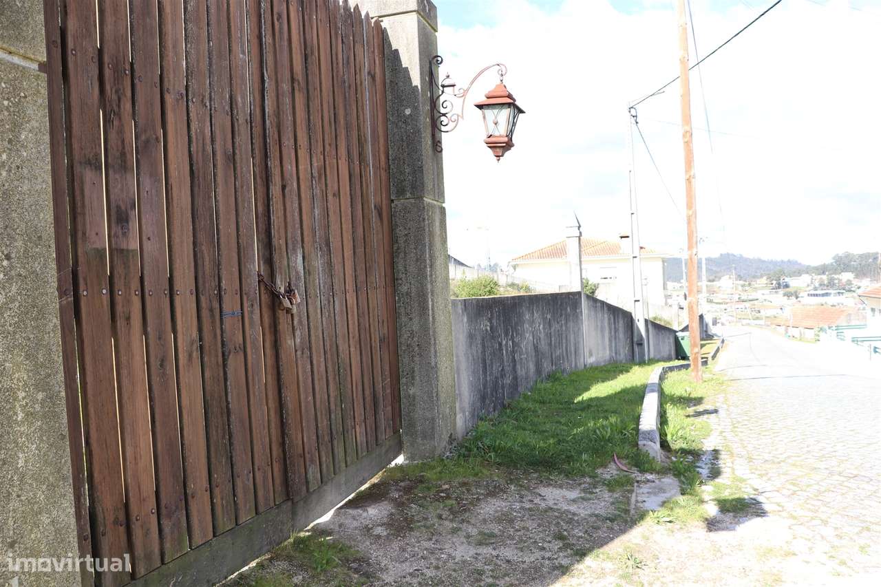 Lote de Terreno  Venda em Lustosa e Barrosas (Santo Estêvão),Lousada - Grande imagem: 2/7