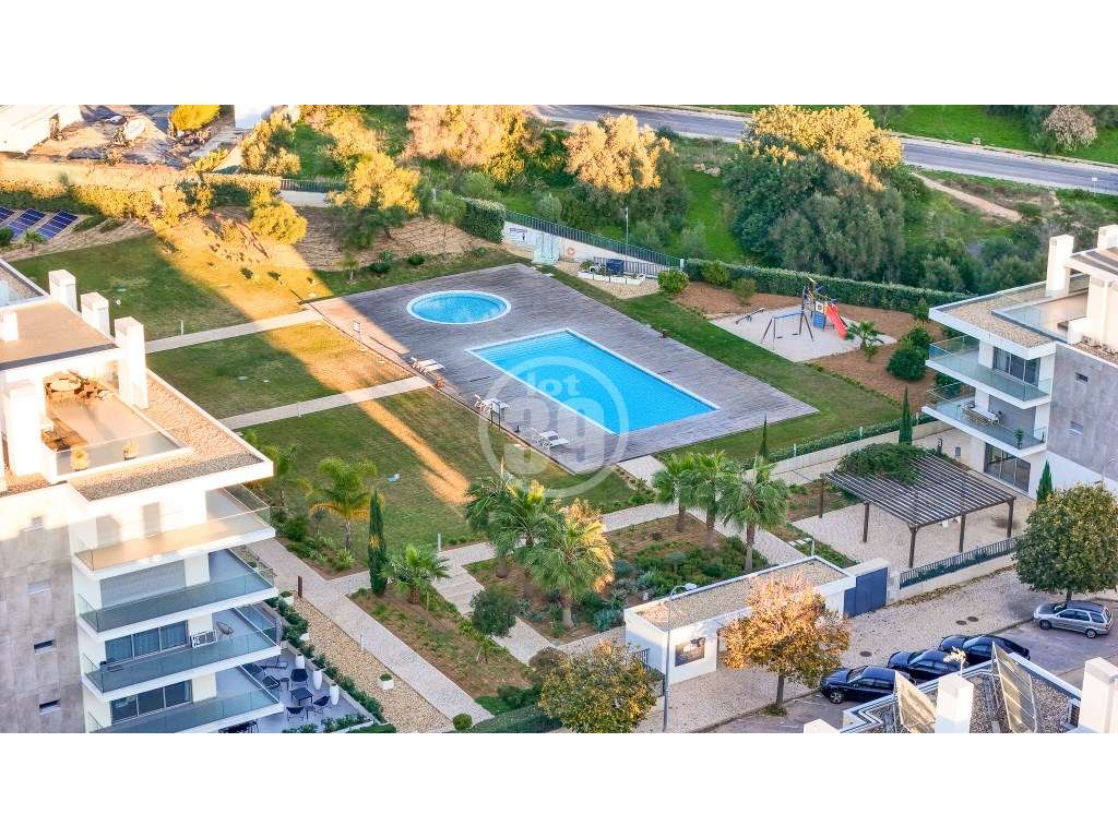 Fantástico apartamento com 3 quartos e inserido num bonito condomín...-41