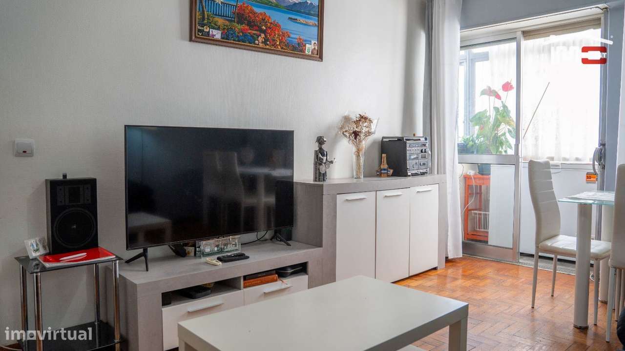 Apartamento T3, 1ºandar, Coz. Semi-Equipada, Muito Luminoso, Marqui...-2