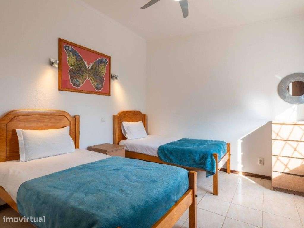 Moradia térrea V2 + 2 com piscina - Ataboeira - Guia - Albufeira-24