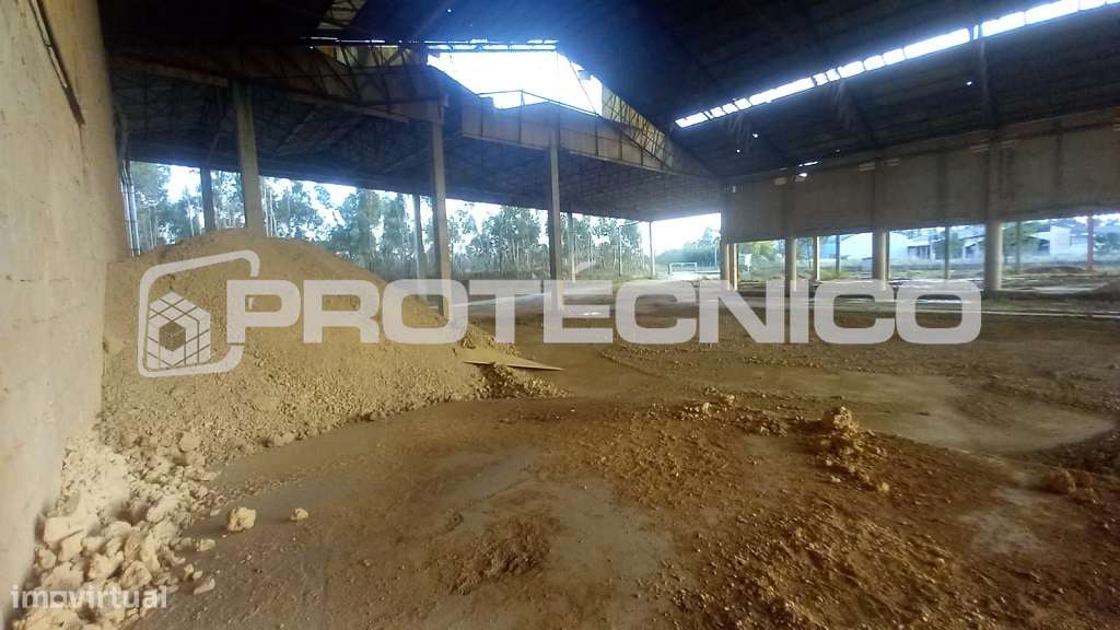 Armazém Industrial - 16.500m2 - Centro País-26
