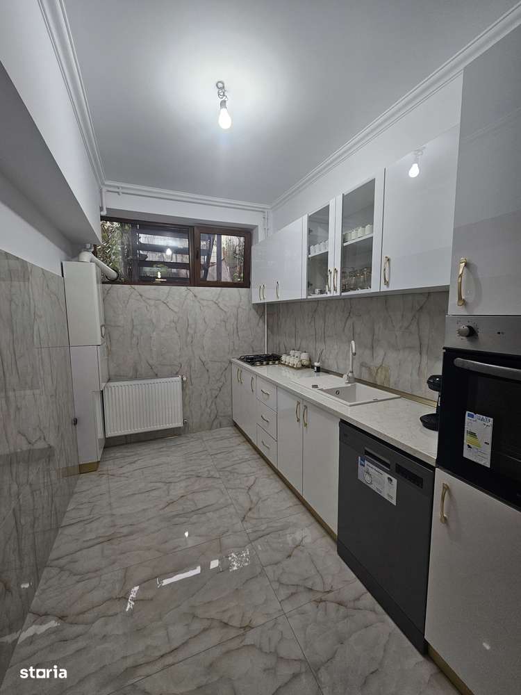 Apartament 3 camere Bucurestii Noi-12