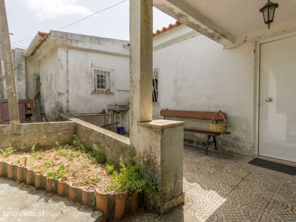 Moradia Isolada T3 - Sobreda - Oportunidade-6
