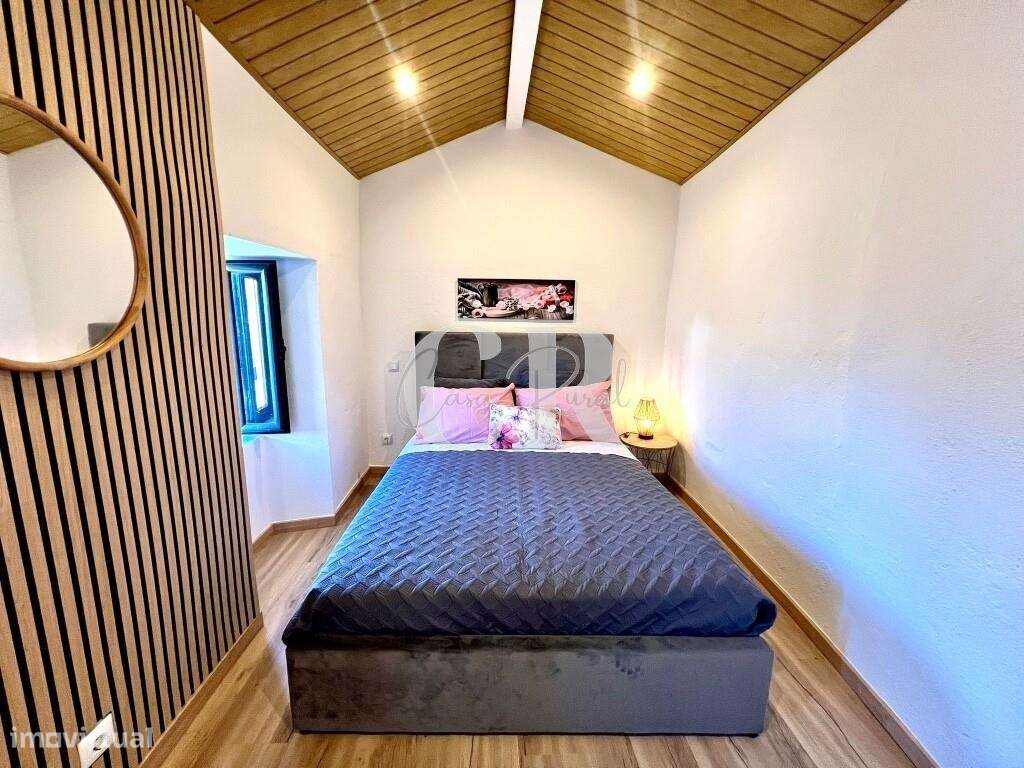 Moradia acolhedora no centro histórico com potencial de investimento-15