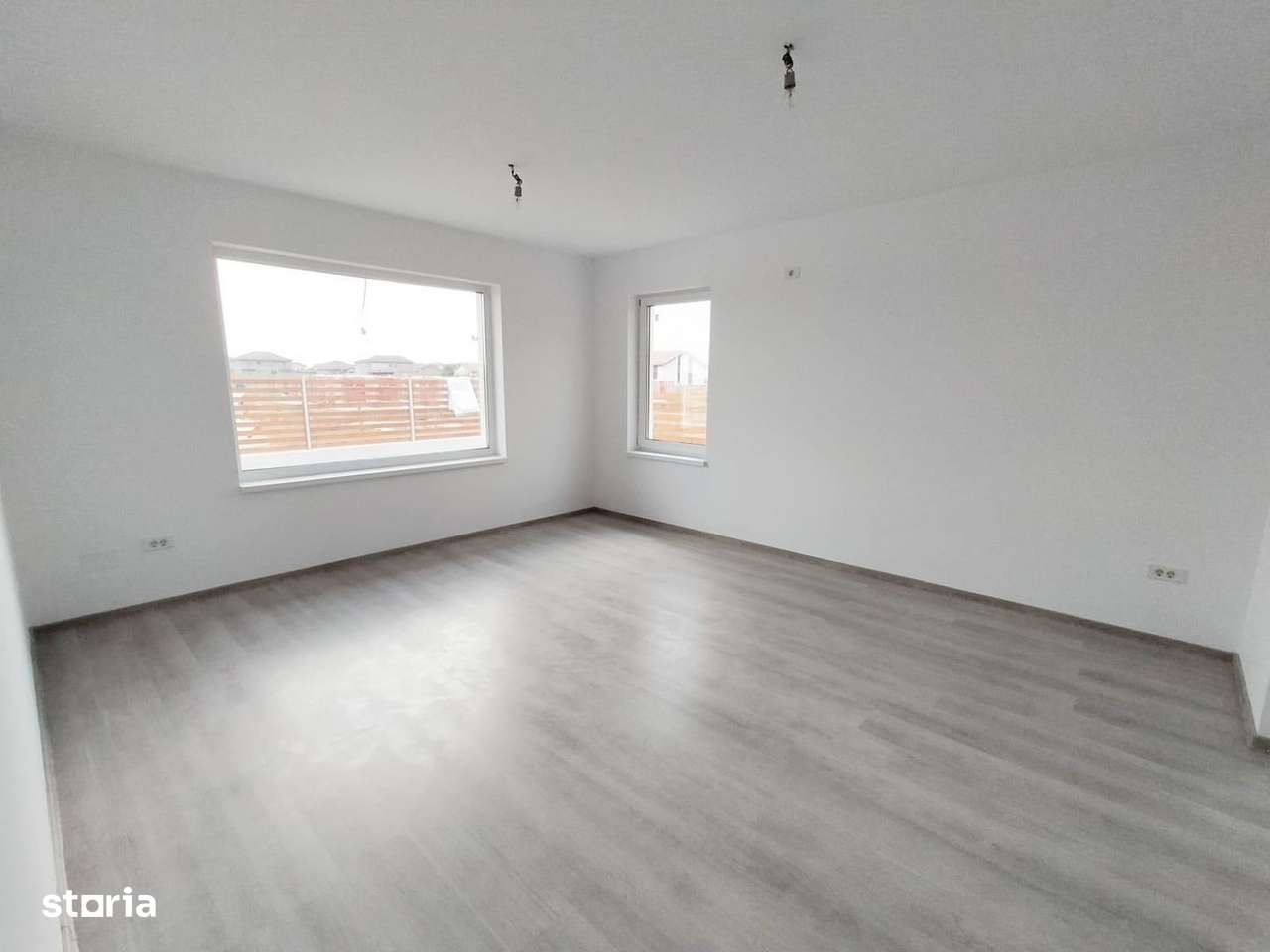 Casa 3 Camere, Finisaje Premium, Teren 409 mp - Vidra - Imagine principală: 2/10