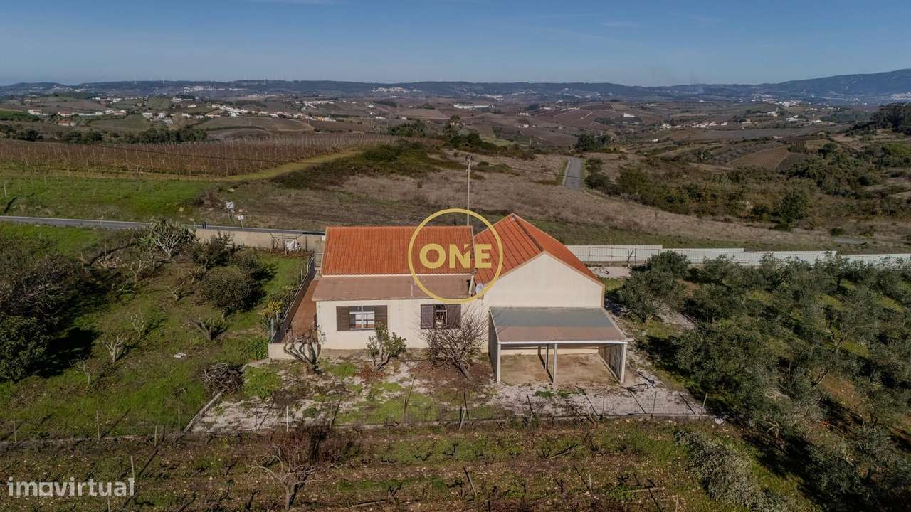 Moradia Térrea T2+1 com Terreno de 3,88 ha – Cruz do Vento, Carnota (A-0