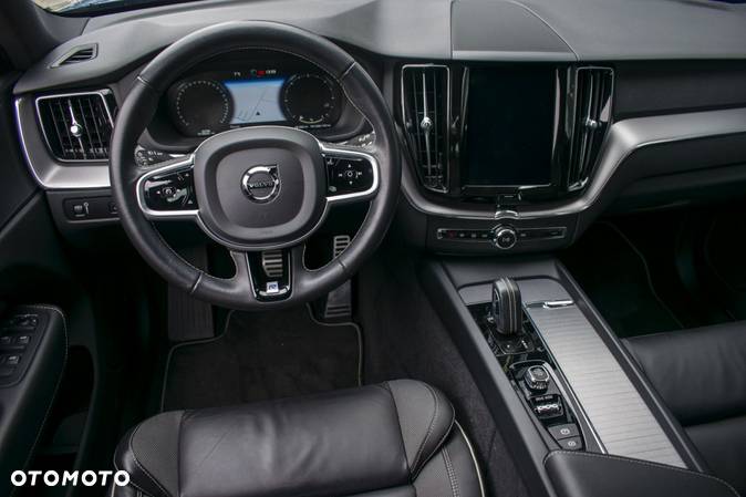 Volvo XC 60 - 25