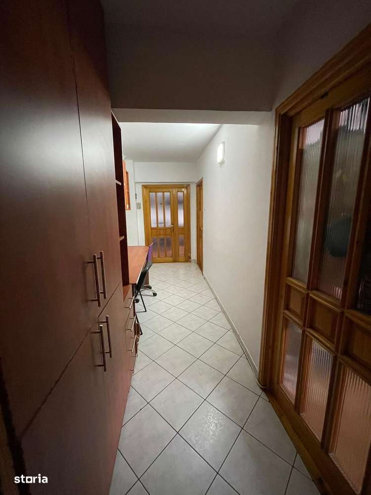 Apartament cu 3 camere decomandate, G. Enescu-11