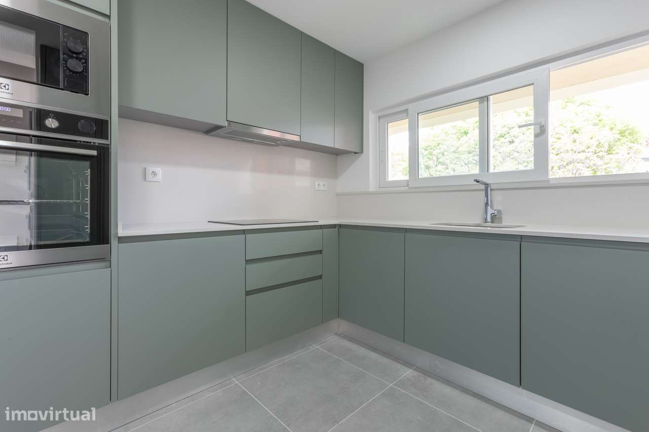 T3 Duplex a 2/3 minutos do Metro da Encarnação.-6