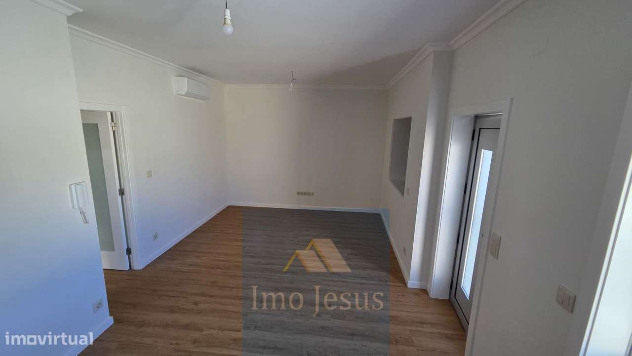 Moradia T3 centro Carvalhos-17