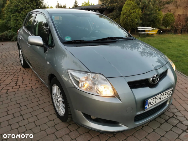 Toyota Auris 2.0 D-4D Life - 11