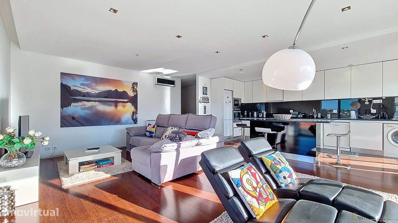 Apartamento T2 com garagem, em Árvore-0