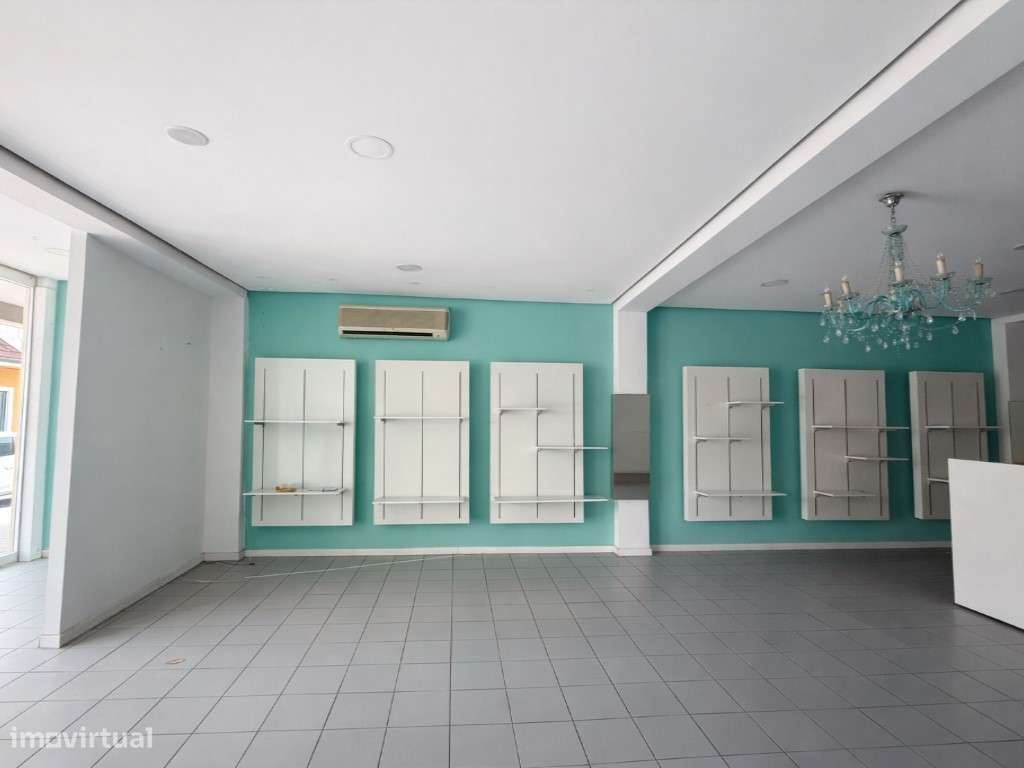 Loja para Venda no Centro de Lousada - Grande imagem: 4/13