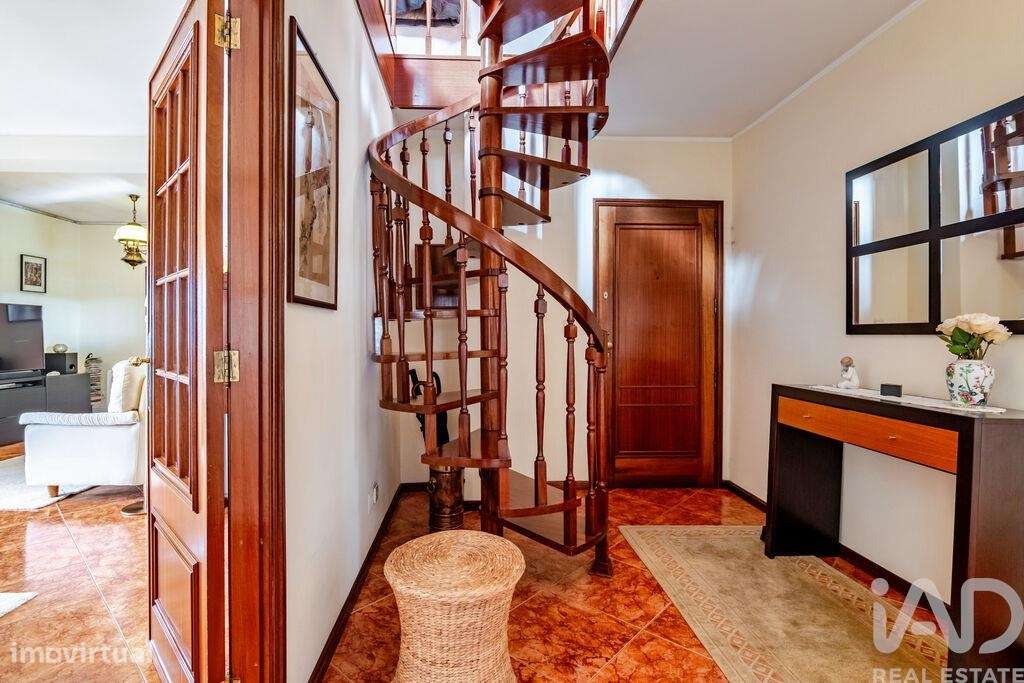 Apartamento T5 em Mafamude e Vilar do Paraíso - Grande imagem: 2/34