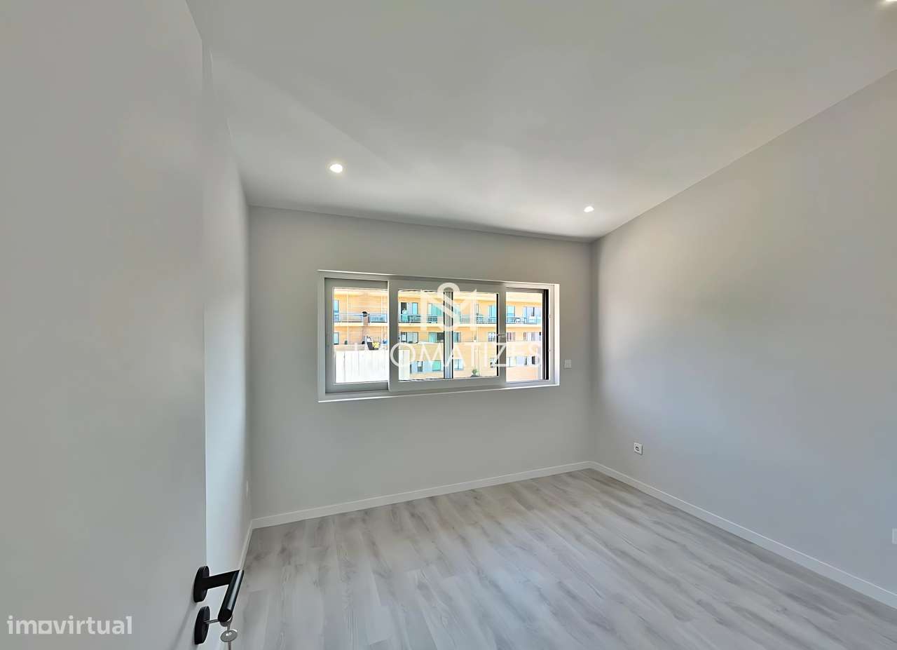 Apartamento T2 Penthouse Remodelado - Póvoa de Varzim-7