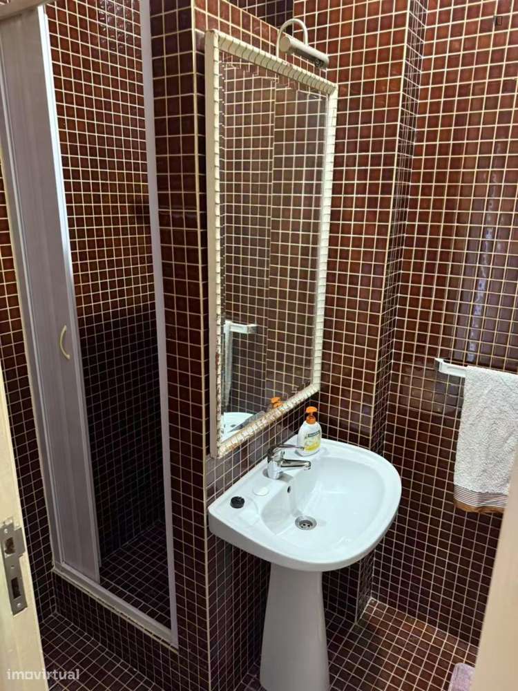 Quarto - localizado em Portimao - Grande imagem: 5/8