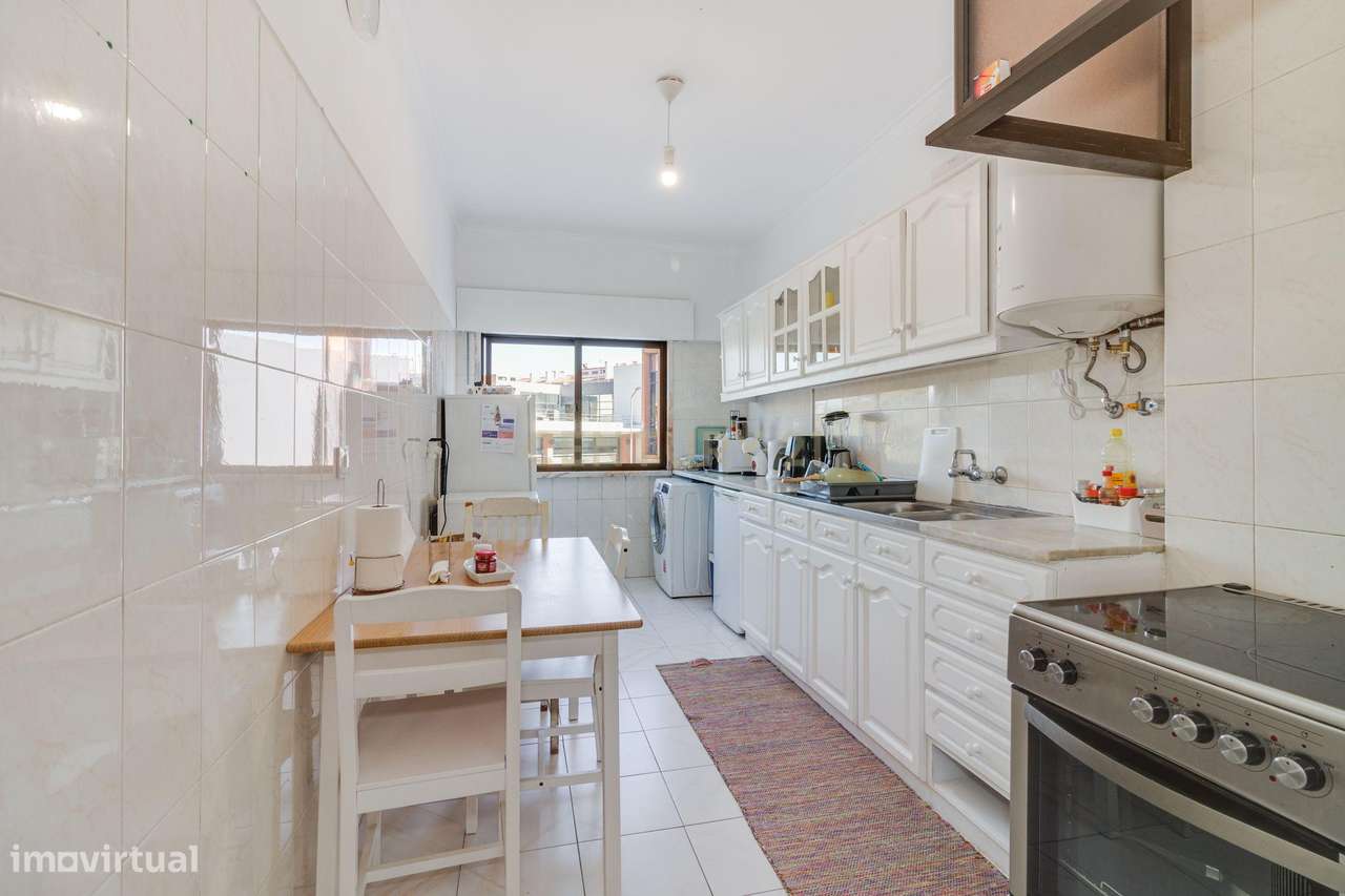 Apartamento T1 com Arrecadação no Cacém-5