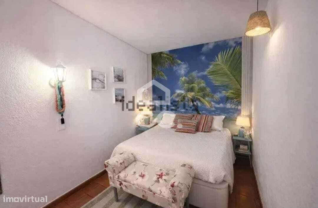 Apartamento TO convertido a T1 em condomínio fechado com 3 piscinas, c-5