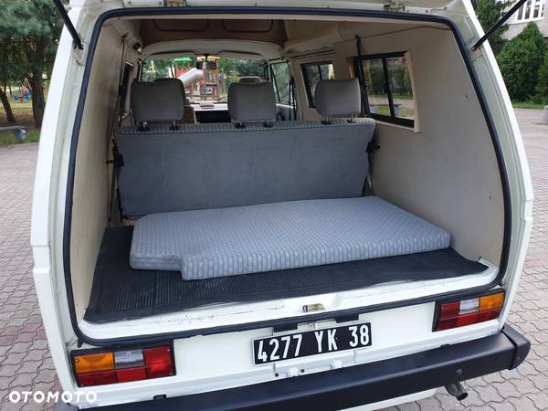 Volkswagen Transporter - 20