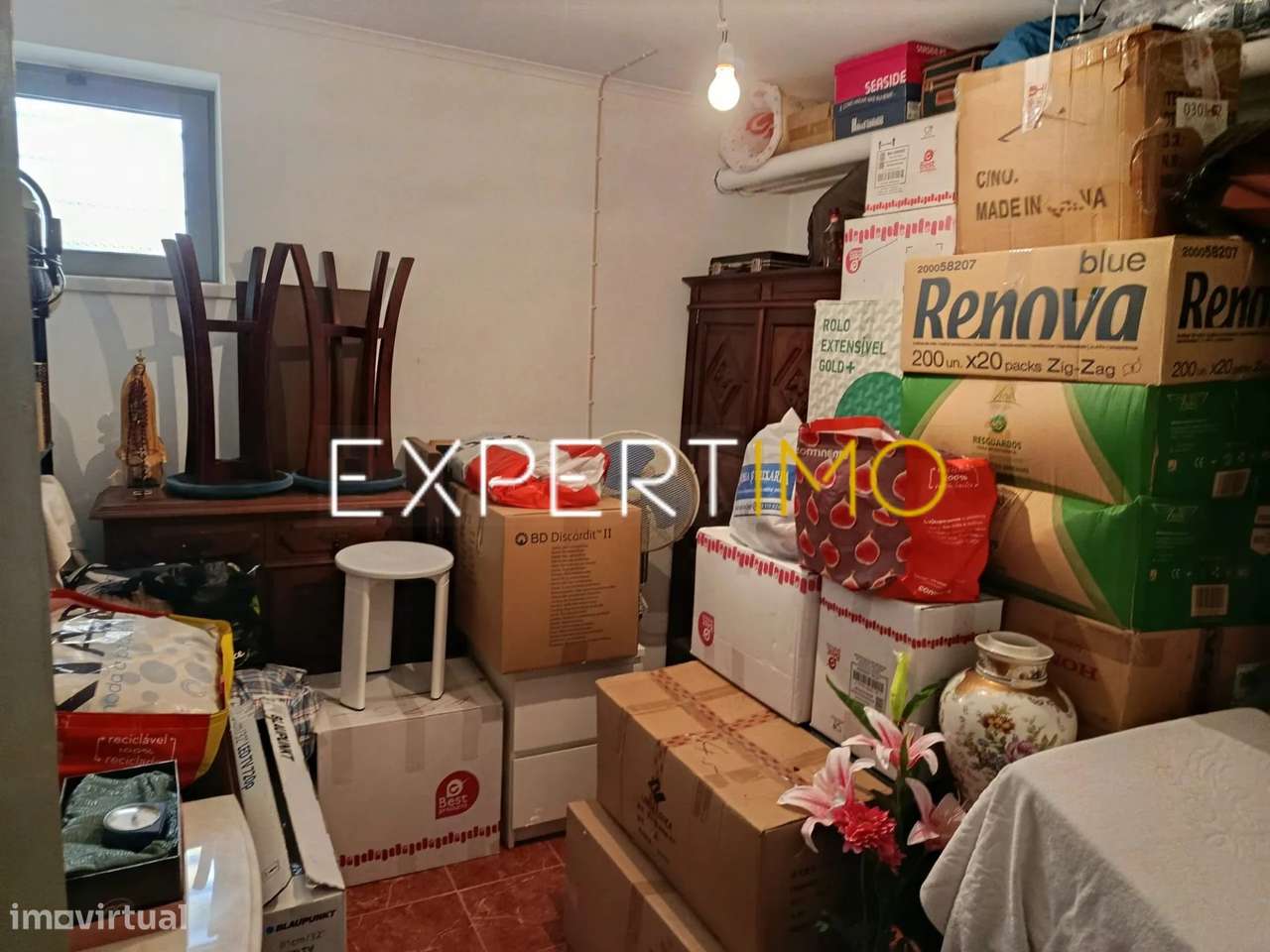 Apartamento T2 R/C mobilado, com varanda e arrecadação-22