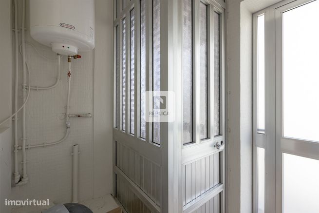 Apartamento T3 renovado em Massarelos-16