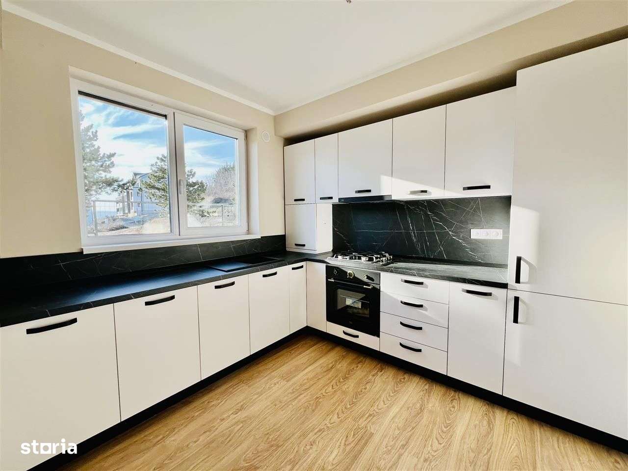 Apartament modern – 2 camere,  AC și încălzire în pardoseala - Imagine principală: 5/11