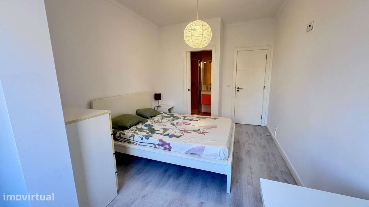 Suite no Centro de Almada - Grande imagem: 4/11