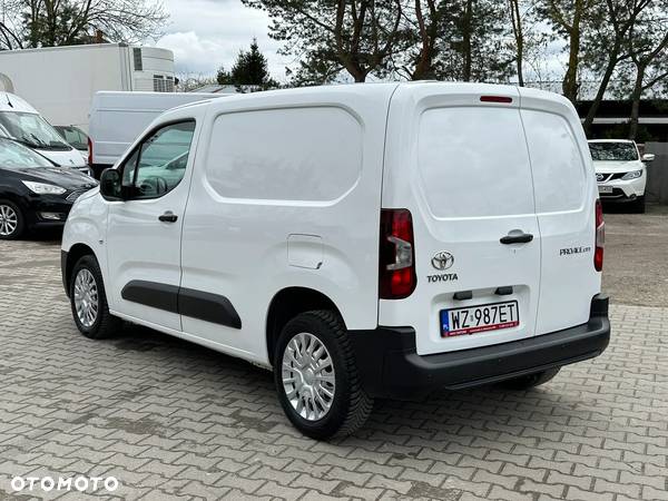 Toyota Proace City - 7