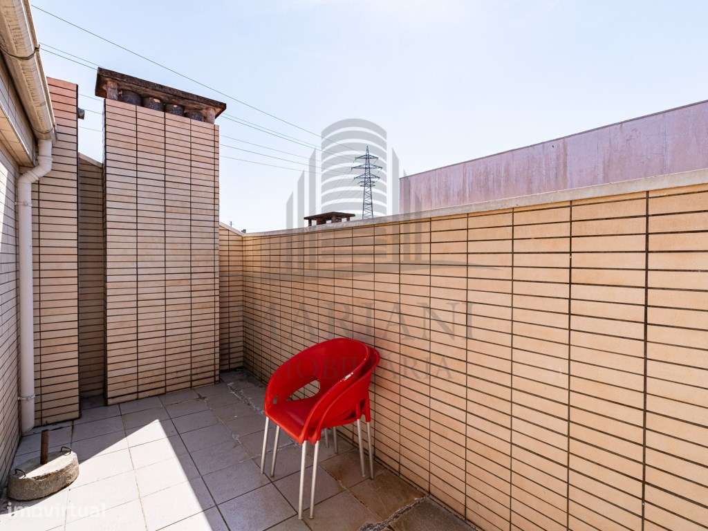 Apartamento T4+1 Duplex em Excelente Estado - Localização Central-32