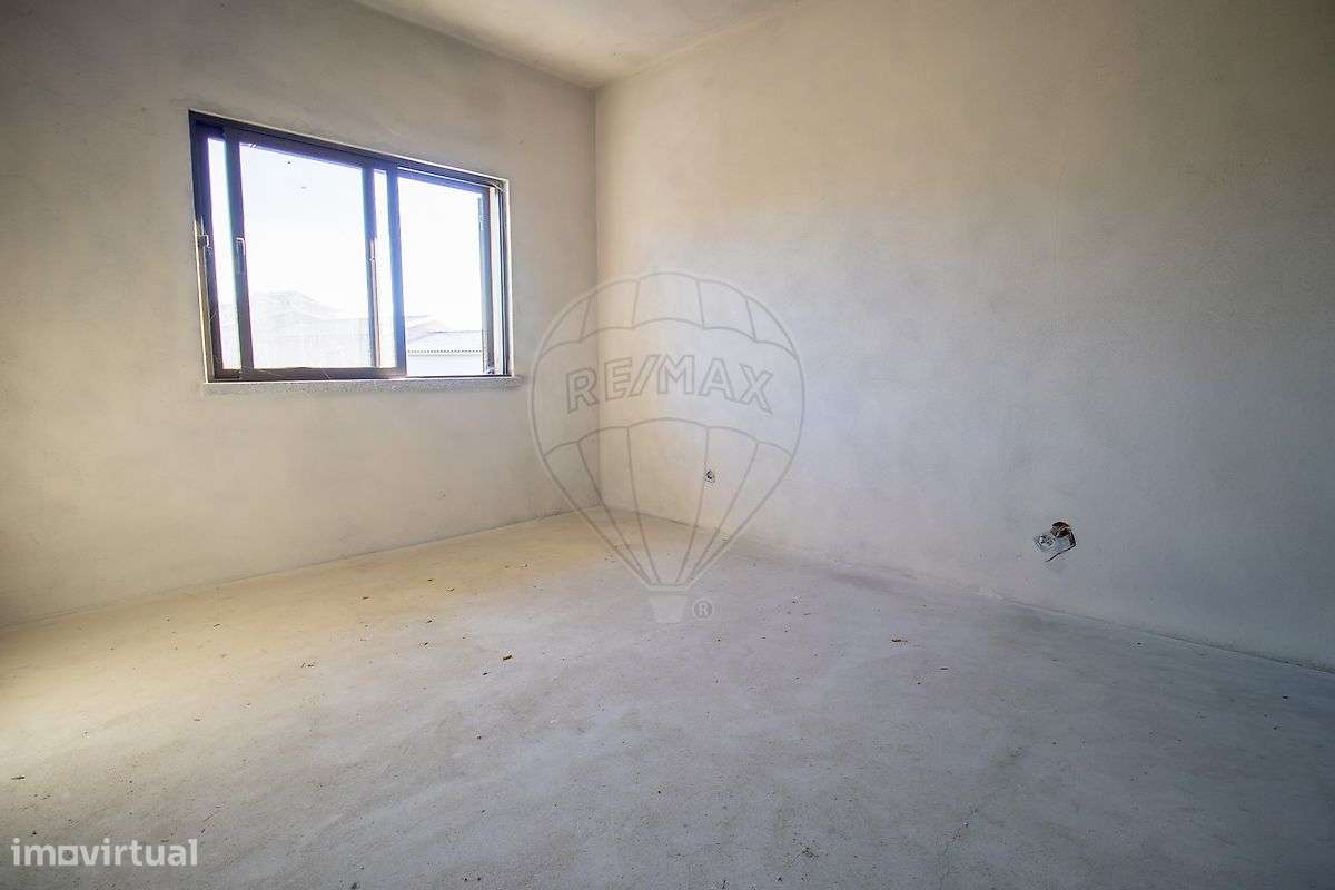 Moradia T4 para venda-8