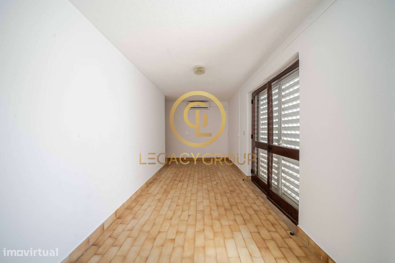 Moradia T2 com Terraço, Garagem e Vista Mar em Albufeira-8