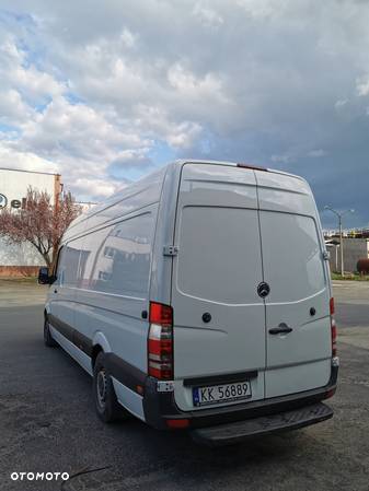 Mercedes-Benz Sprinter - 4