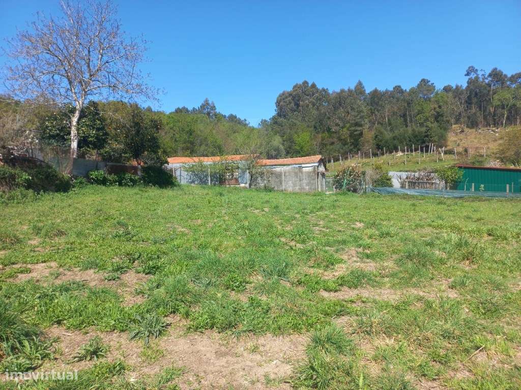 Casa para restauro em Bico-15