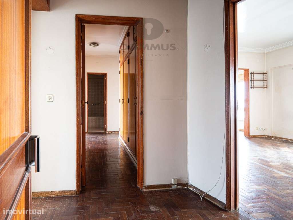 Apartamento T3 em Cruz Quebrada | Vista Rio - Grande imagem: 3/36