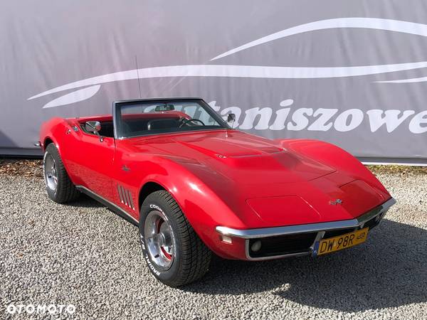 Chevrolet Corvette - 7