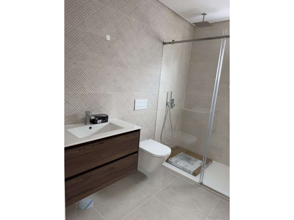 Moradia T2 Estrear Térrea, com espaço para piscina e jardim-5