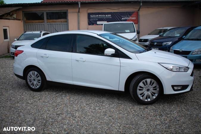 Ford Focus 1.0 EcoBoost Trend - 3