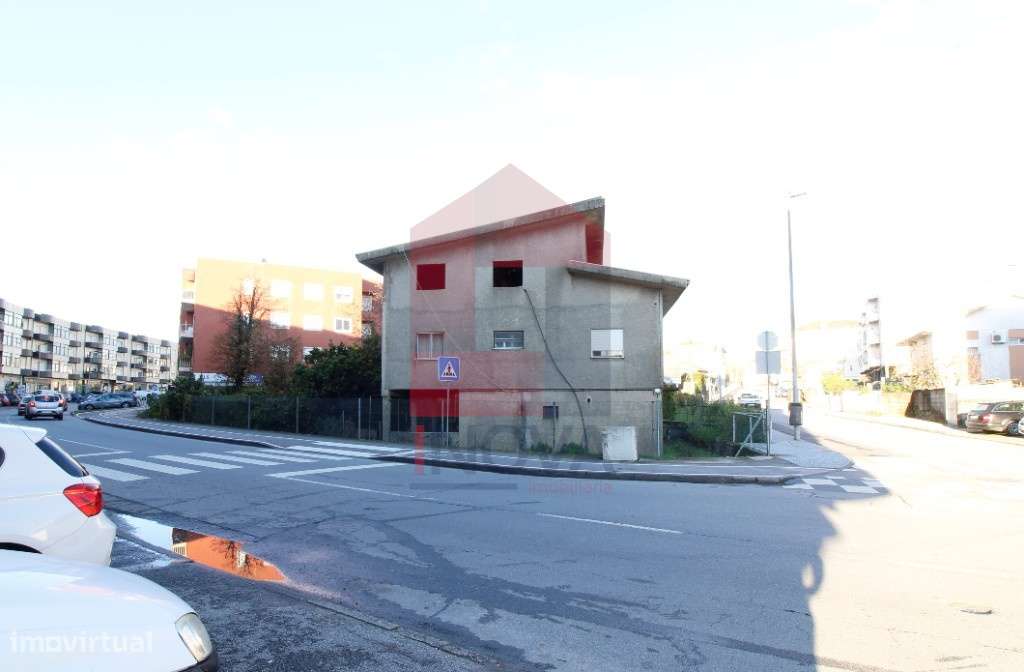 Moradia em terreno para construção em altura, Vila Verde - Grande imagem: 4/8