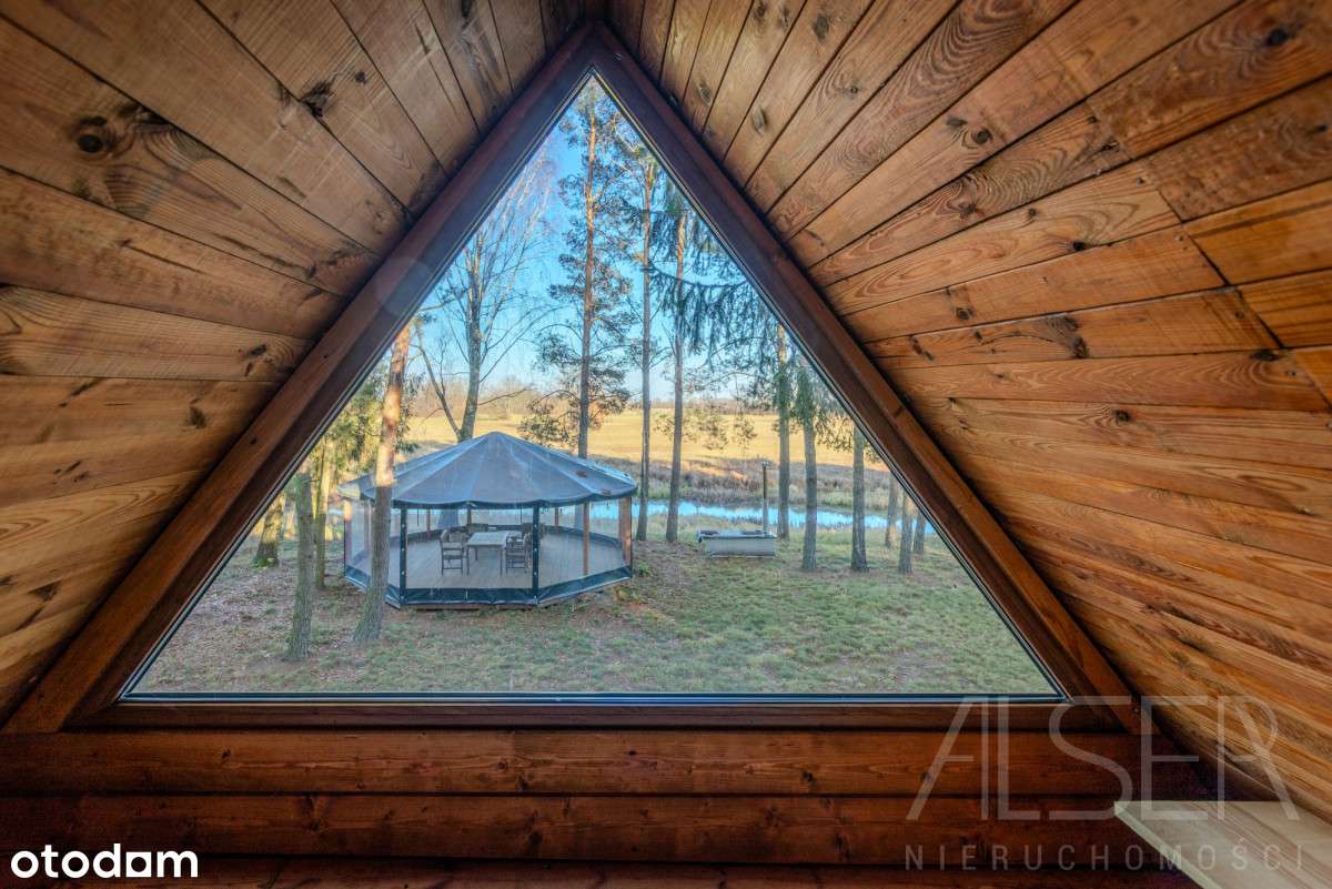 Dom z własnym stawem w ostatniej linii zabudowy-13