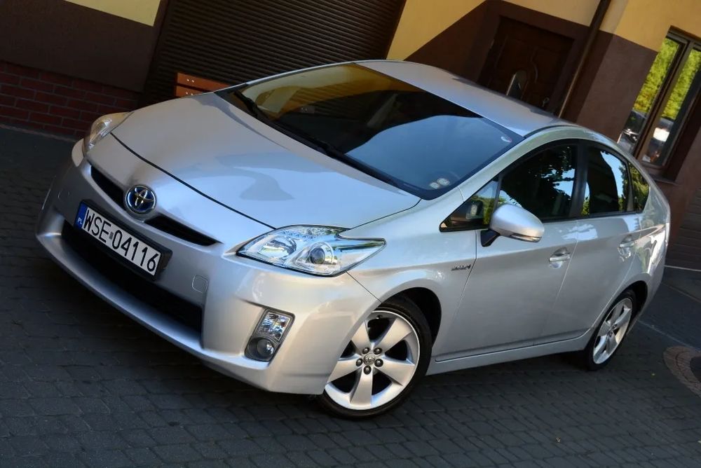 Toyota Prius III (Hybrid) Comfort 2010