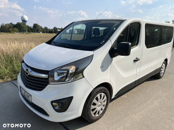 Opel Vivaro - 1